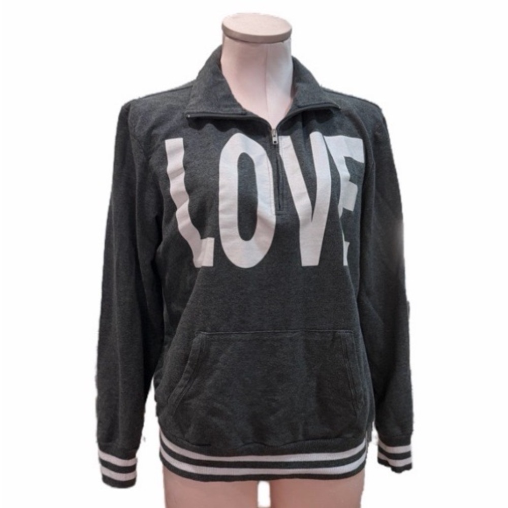⭐️ 3/$15 ⭐️ No Boundaries size XL Charcoal “LOVE” Pullover 3/4 zip